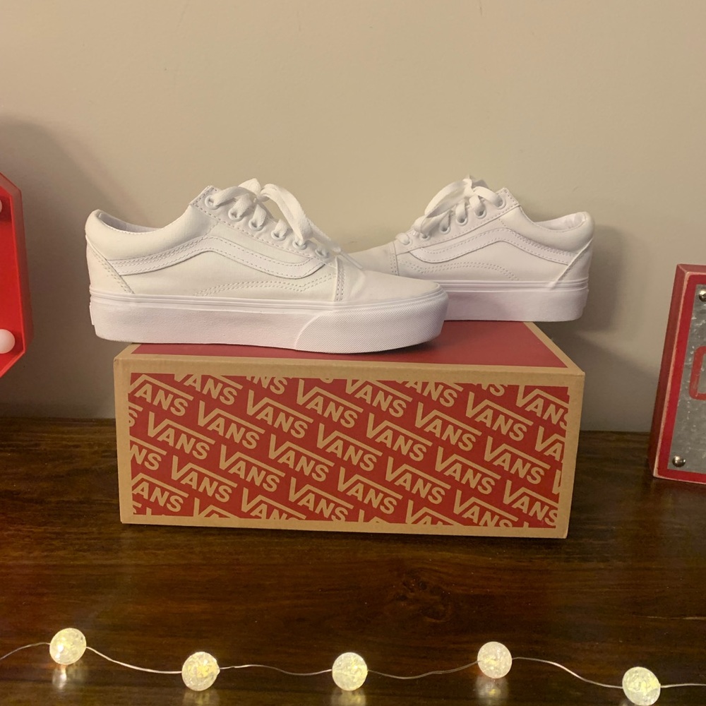 Vans “Old Skool Platforms”